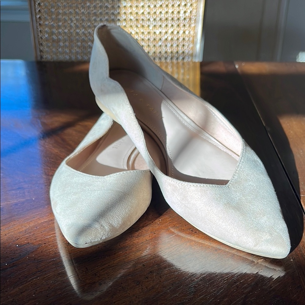 Elegant Beige Women's Flats